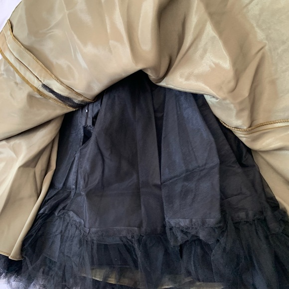 Jessica McClintock formal/prom/special occasion lace dress. - Picture 4 of 15